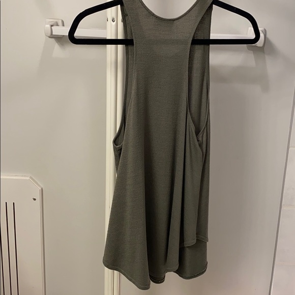 Aritzia Wilfred free flowy tank - Picture 2 of 4